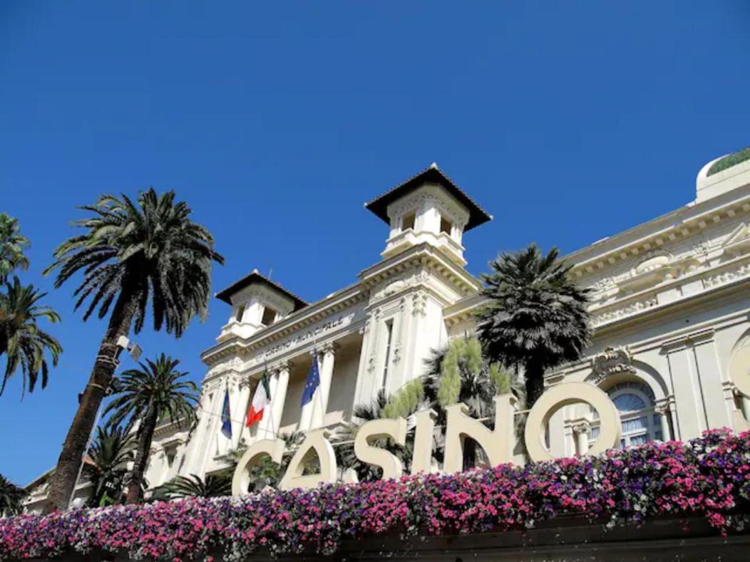 Rosa Centralissimo Sanremo Esterno foto
